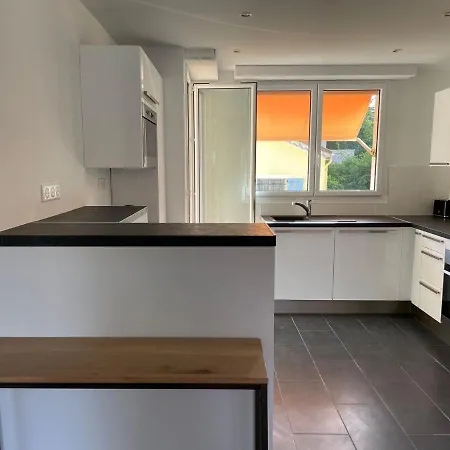 Magnifique Climatise De 87m², A 100m De La * Antibes