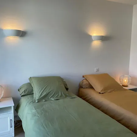 Magnifique Climatise De 87m², A 100m De La Appartement