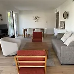 Апартаменты Magnifique Climatise De 87m², A 100m De La *