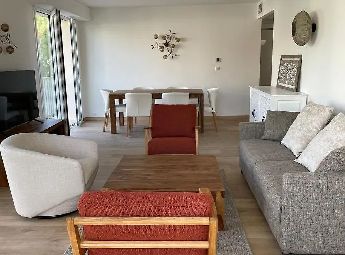 Appartement Magnifique Climatisé De 87m², à 100m De La *