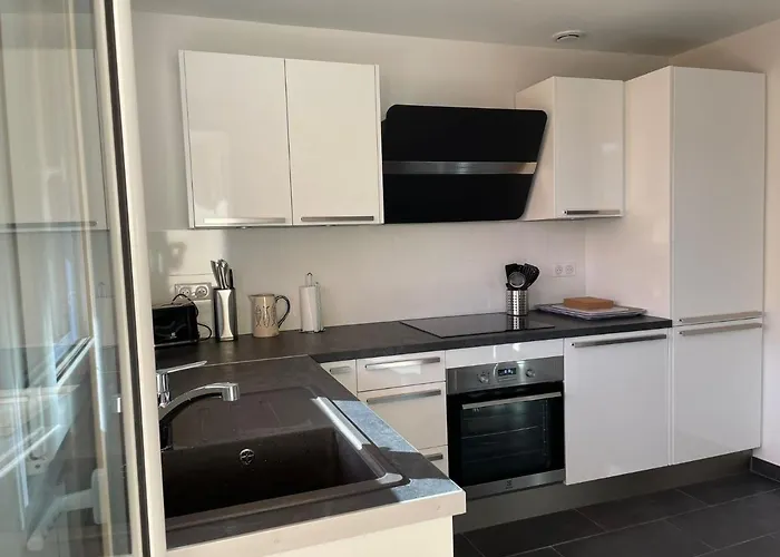 Appartement Magnifique Climatisé De 87m², à 100m De La